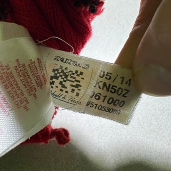 Mitchell & Ness Atlanta Hawks Beanie Red Black Yellow Geometric Pom Hat KN50Z - Picture 9 of 9